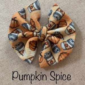 Baby/ toddler bow on clip or nylon band